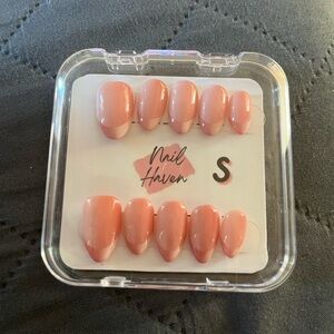 Pink Press-On Nails